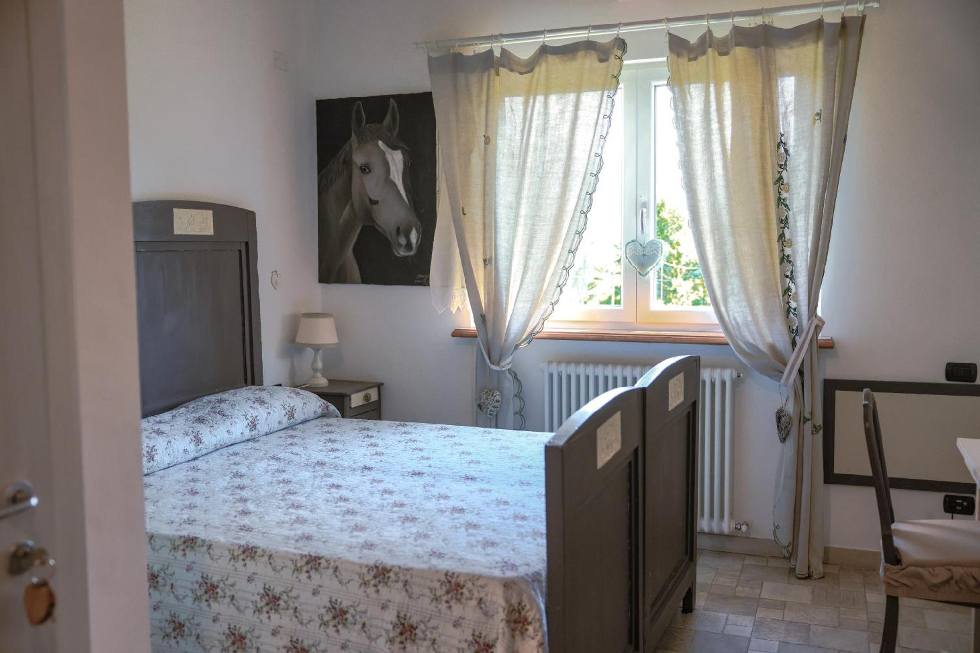 B&B Cadrecca Tra Terra Luna E Mare Licciana Nardi Dış mekan fotoğraf